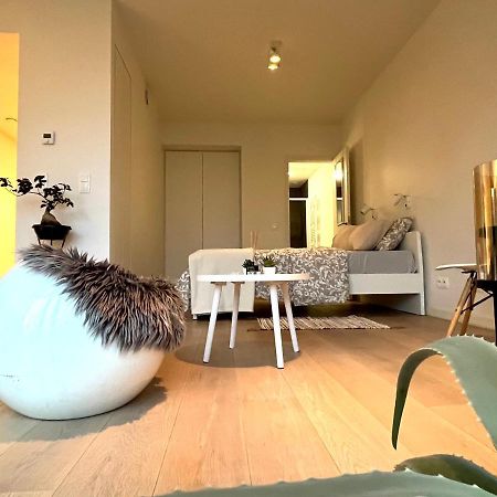 5Ensational Studio - Center Apartment Brussels Luaran gambar